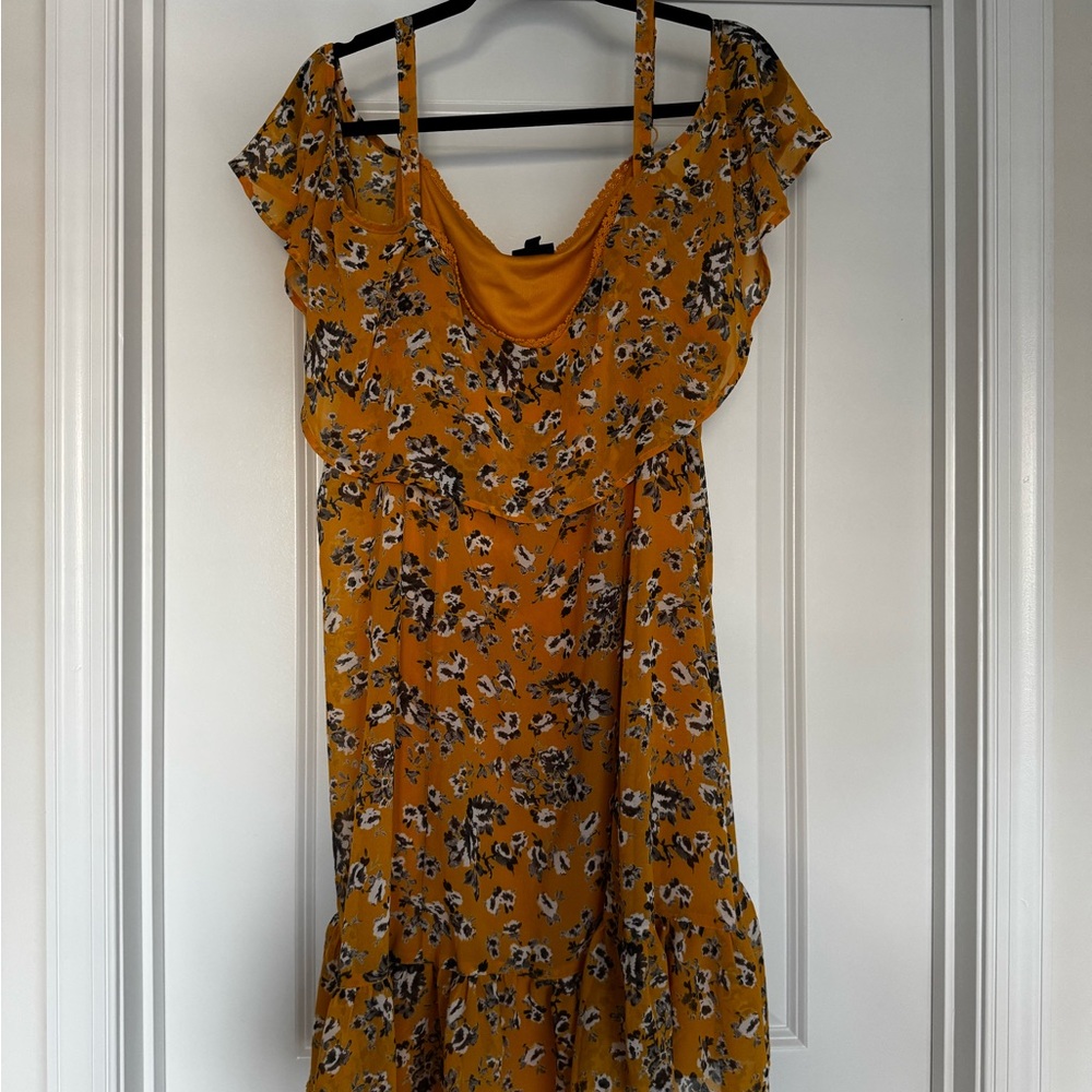 Torrid Knee Length Floral Cold Shoulder Yellow Dress Size 2 (18/20)
